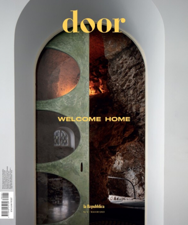Copertina di Door